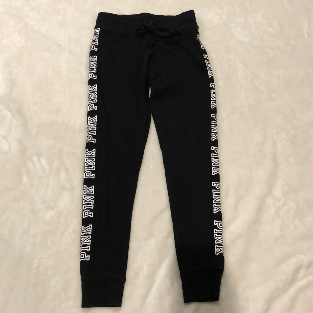 PINK campus leggings